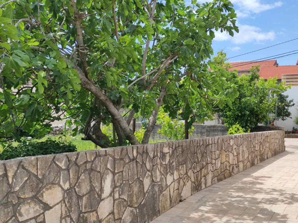 Apartment Rose Krk Town Zewnętrze zdjęcie